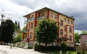 Hotel Almrausch  3*